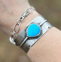 Load image into Gallery viewer, Feather Cuff