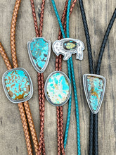 Load image into Gallery viewer, Turquoise Bolos