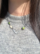 Load image into Gallery viewer, Triple Stone Antler