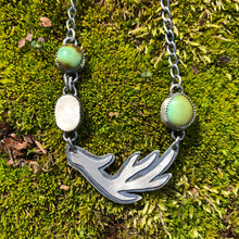Load image into Gallery viewer, Triple Stone Antler