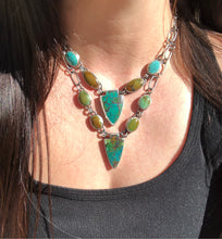 Load image into Gallery viewer, Arrowhead Necklace
